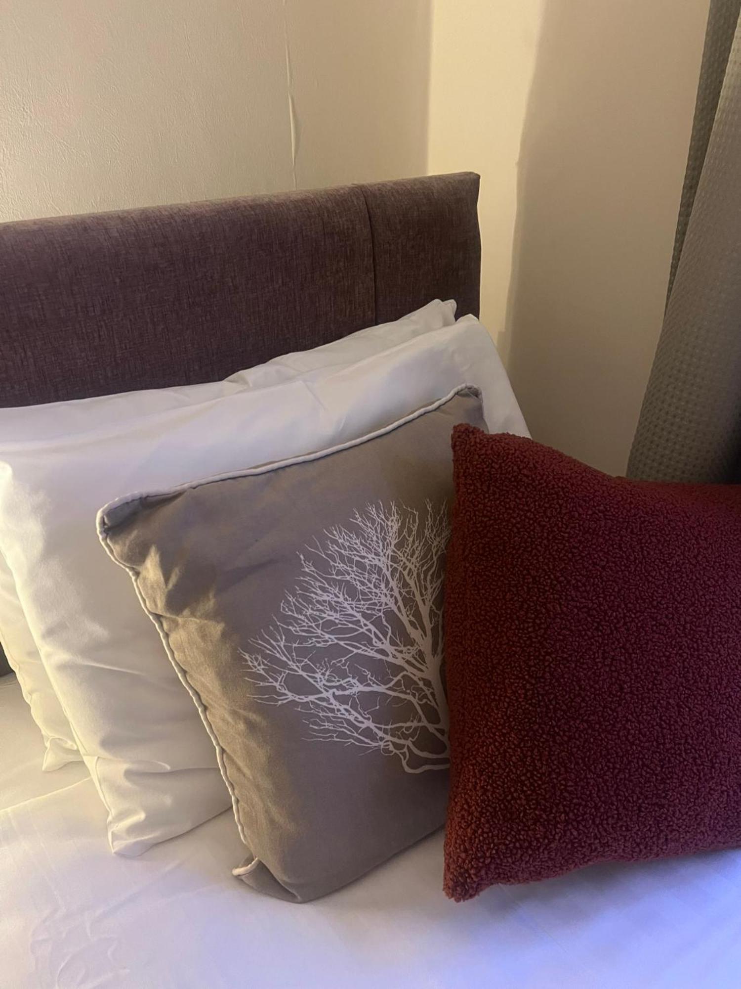 The Crown Hotel リントン エクステリア 写真