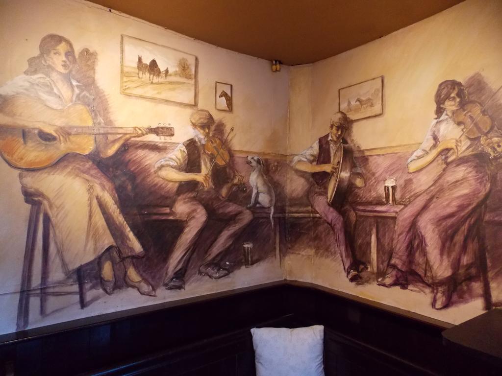The Crown Hotel リントン エクステリア 写真
